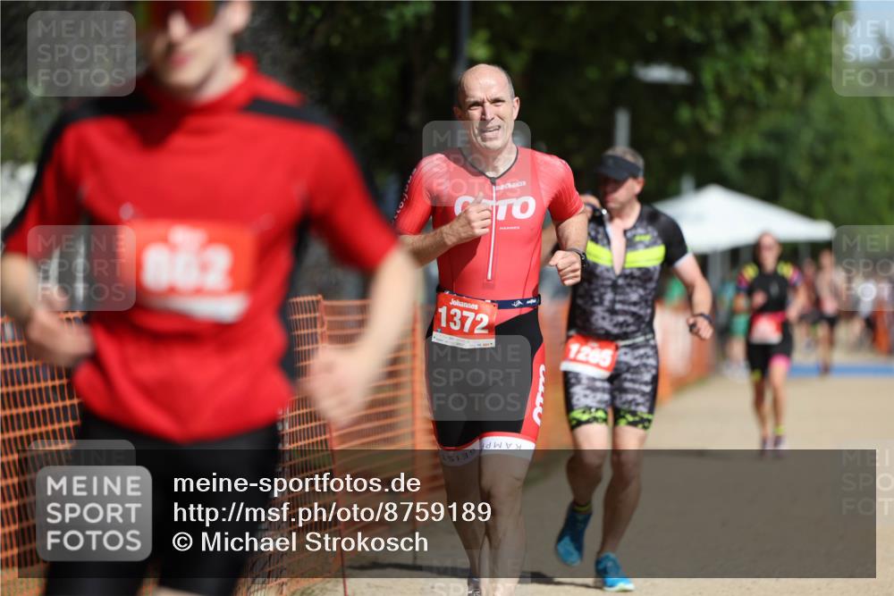 07.09.2025 - 19. Norderstedt Triathlon Michael Strokosch http://msf.ph/oto/8759189 07.09.2025 12:05:58 Laufen 822, 862, 1265, 1372 meine-sportfotos.de
