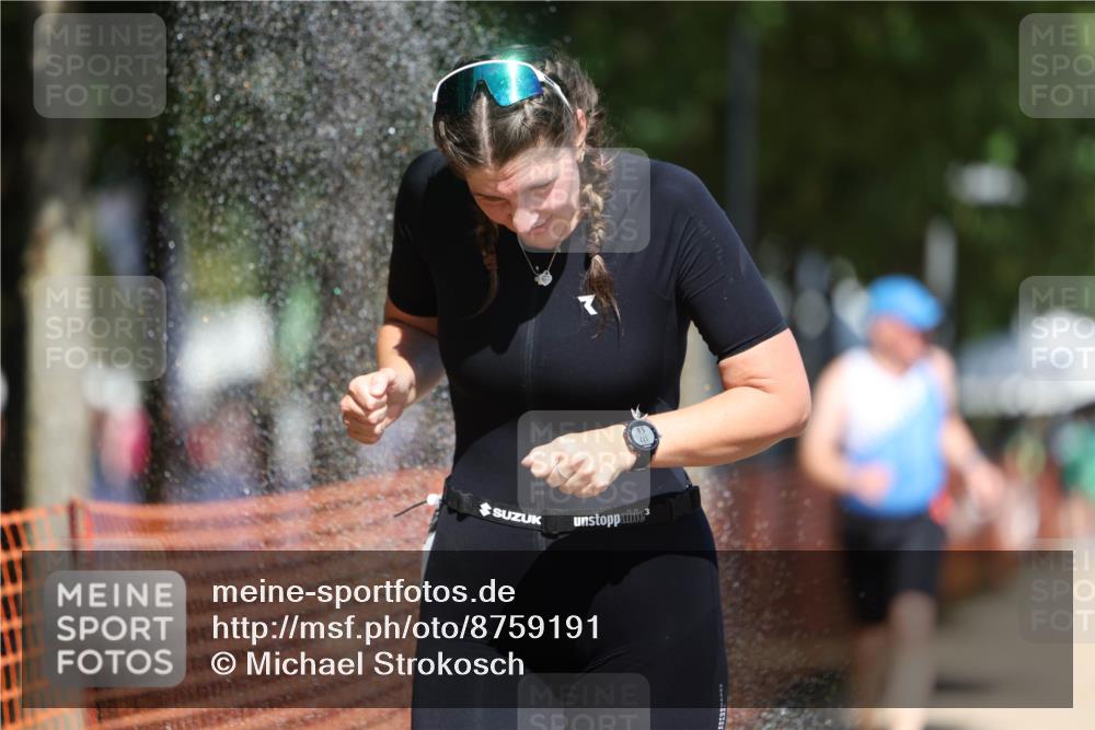 07.09.2025 - 19. Norderstedt Triathlon Michael Strokosch http://msf.ph/oto/8759191 07.09.2025 12:52:19 Laufen 218, 282, 700, 1371 meine-sportfotos.de