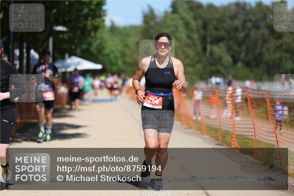 07.09.2025 - 19. Norderstedt Triathlon Michael Strokosch http://msf.ph/oto/8759194 07.09.2025 13:14:37 Laufen 224, 852, 858, 1270 meine-sportfotos.de