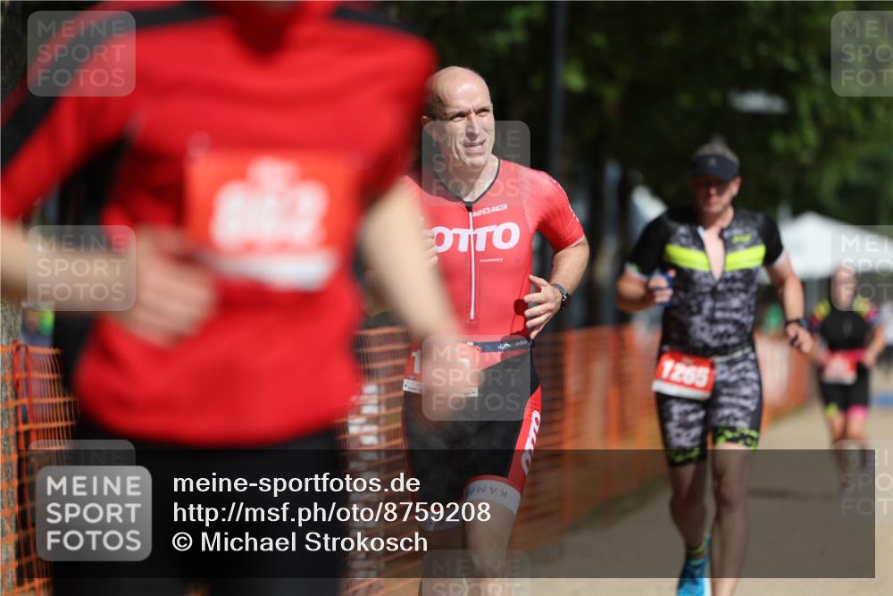 07.09.2025 - 19. Norderstedt Triathlon Michael Strokosch http://msf.ph/oto/8759208 07.09.2025 12:05:58 Laufen 822, 862, 1265, 1372 meine-sportfotos.de