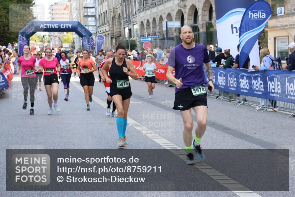 07.09.2025 - BARMER Alsterlauf Strokosch-Dieckow http://msf.ph/oto/8759211 07.09.2025 10:13:21 Ziel 2295, 2387, 2875, 2876, 2892, 3031, 3121, 3181, 3332, 3333, 3334, 3373, 3379, 3424, 3425, 3511, 3564, 3644, 3769, 3833, 3879, 4181, 4548, 4659, 4716, 4718, 4761, 4881, 4958, 5054, 5059, 5414, 5502, 5743, 6158, 6317, 6318, 8417 meine-sportfotos.de