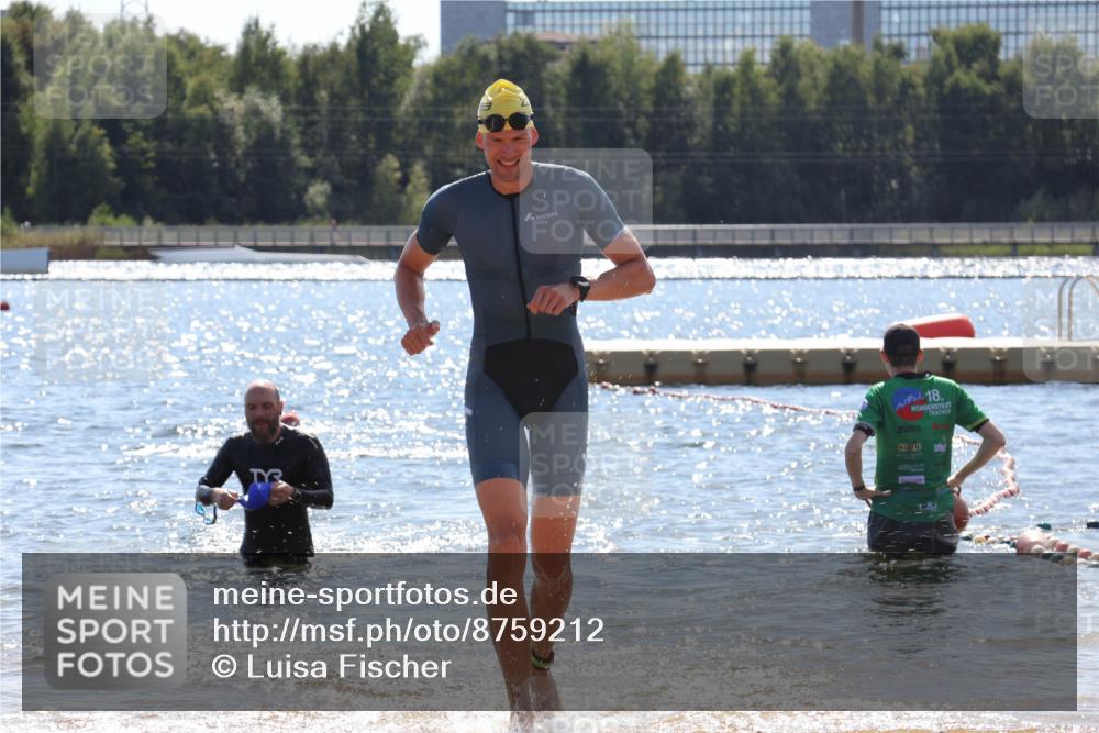 07.09.2025 - 19. Norderstedt Triathlon Luisa Fischer http://msf.ph/oto/8759212 07.09.2025 13:46:52 Schwimmen 1019, 1478 meine-sportfotos.de