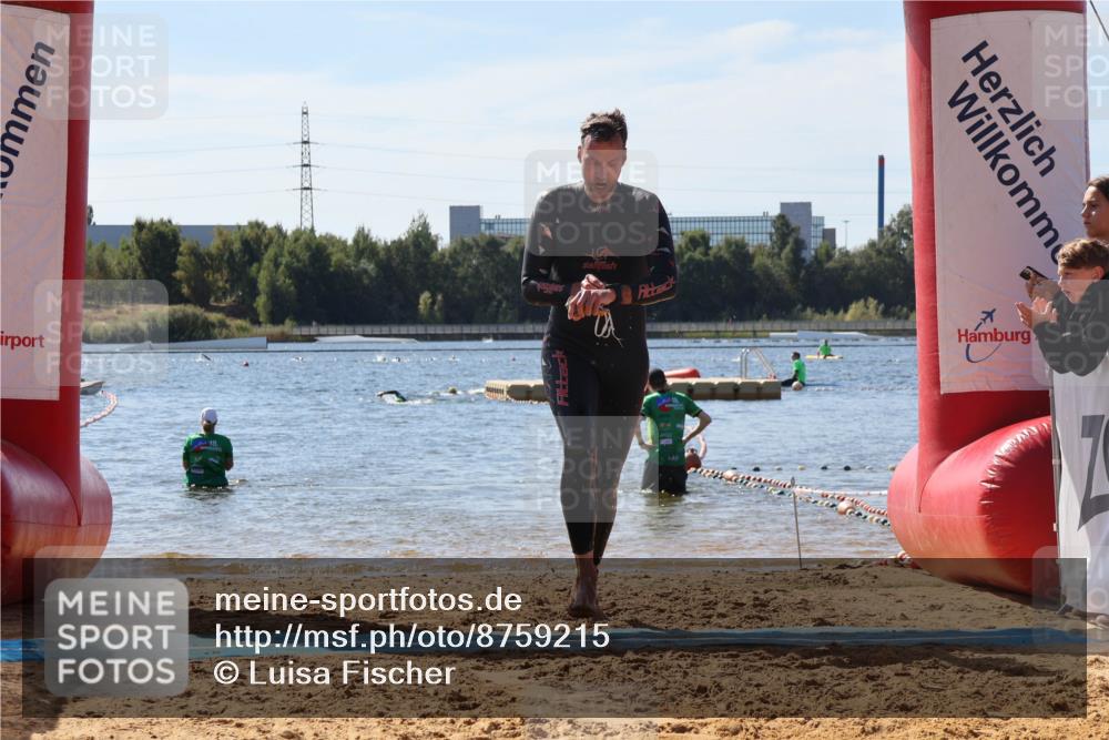 07.09.2025 - 19. Norderstedt Triathlon Luisa Fischer http://msf.ph/oto/8759215 07.09.2025 12:03:38 Schwimmen 212 meine-sportfotos.de
