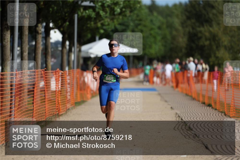 07.09.2025 - 19. Norderstedt Triathlon Michael Strokosch http://msf.ph/oto/8759218 07.09.2025 11:05:21 Laufen 107, 665 meine-sportfotos.de