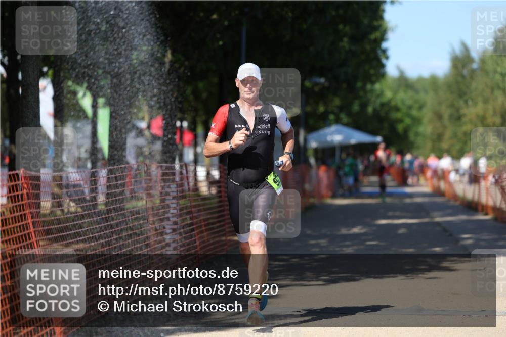 07.09.2025 - 19. Norderstedt Triathlon Michael Strokosch http://msf.ph/oto/8759220 07.09.2025 14:56:59 Laufen 959, 971 meine-sportfotos.de