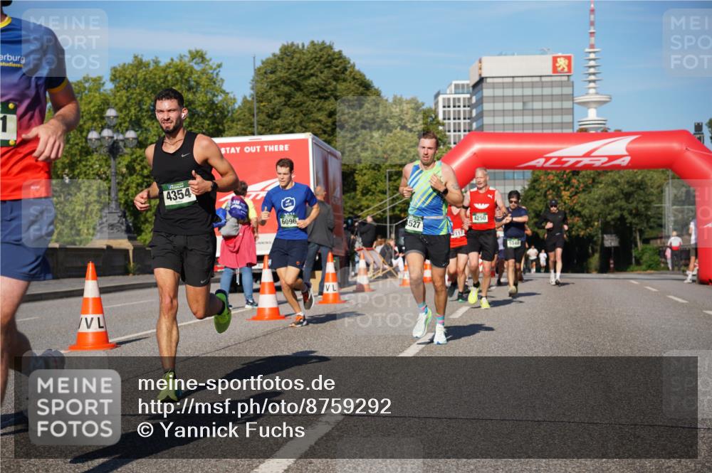 07.09.2025 - BARMER Alsterlauf Yannick Fuchs http://msf.ph/oto/8759292 07.09.2025 09:39:30 Laufen 4354, 3034, 4250, 6096, 527, 2117 meine-sportfotos.de