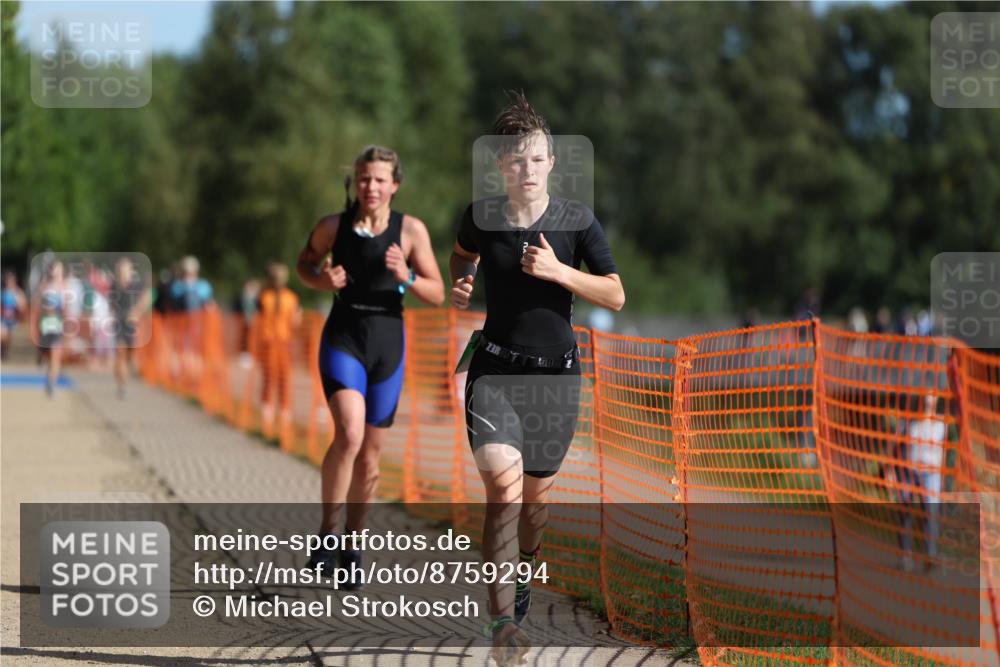 07.09.2025 - 19. Norderstedt Triathlon Michael Strokosch http://msf.ph/oto/8759294 07.09.2025 10:44:37 Laufen 64, 637, 678 meine-sportfotos.de
