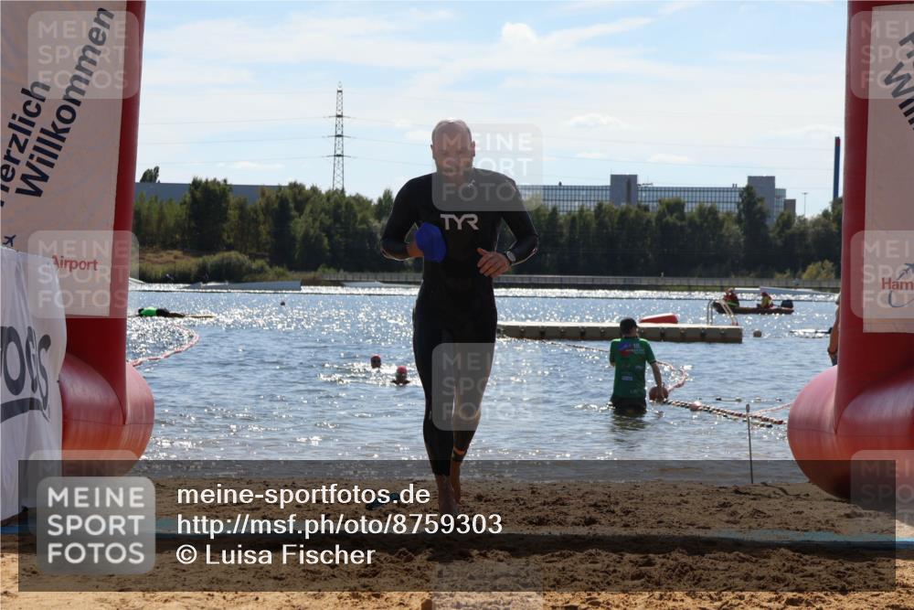 07.09.2025 - 19. Norderstedt Triathlon Luisa Fischer http://msf.ph/oto/8759303 07.09.2025 13:47:04 Schwimmen 395, 1478 meine-sportfotos.de