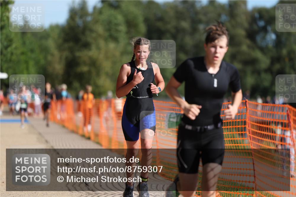 07.09.2025 - 19. Norderstedt Triathlon Michael Strokosch http://msf.ph/oto/8759307 07.09.2025 10:44:38 Laufen 64, 637, 678 meine-sportfotos.de