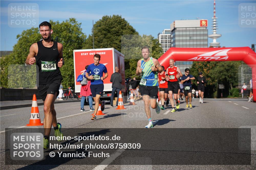 07.09.2025 - BARMER Alsterlauf Yannick Fuchs http://msf.ph/oto/8759309 07.09.2025 09:39:30 Laufen 4354, 6096, 527, 2117, 4250, 40 meine-sportfotos.de
