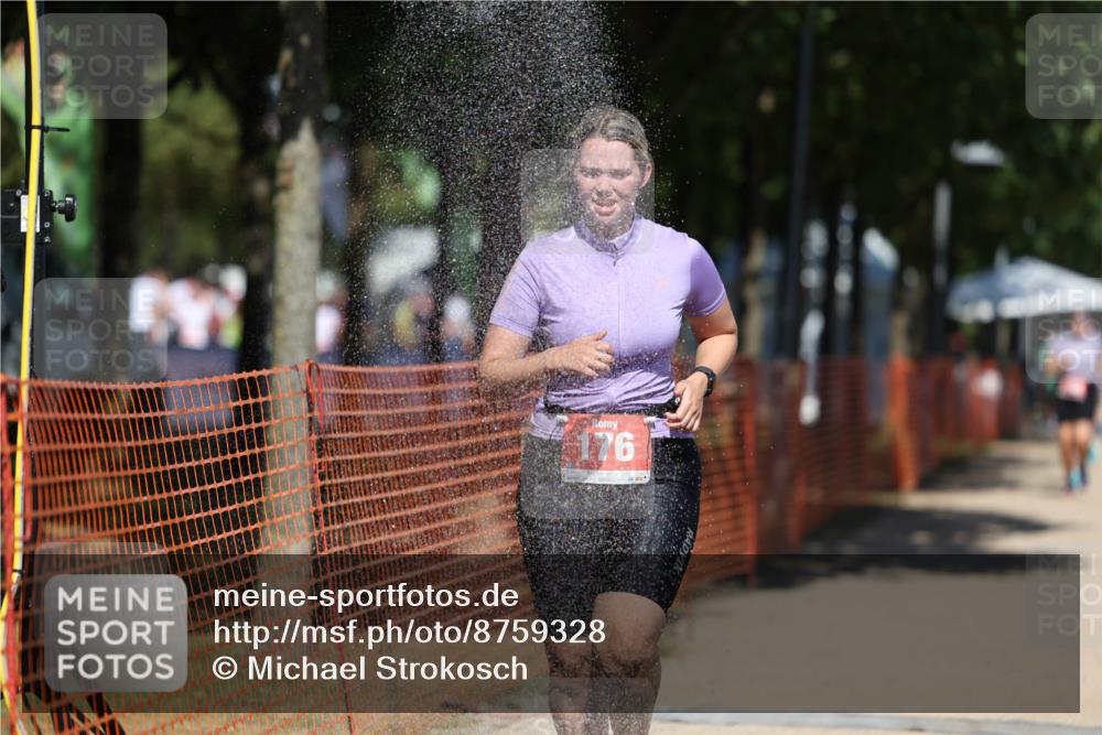 07.09.2025 - 19. Norderstedt Triathlon Michael Strokosch http://msf.ph/oto/8759328 07.09.2025 13:14:48 Laufen 176, 1382 meine-sportfotos.de