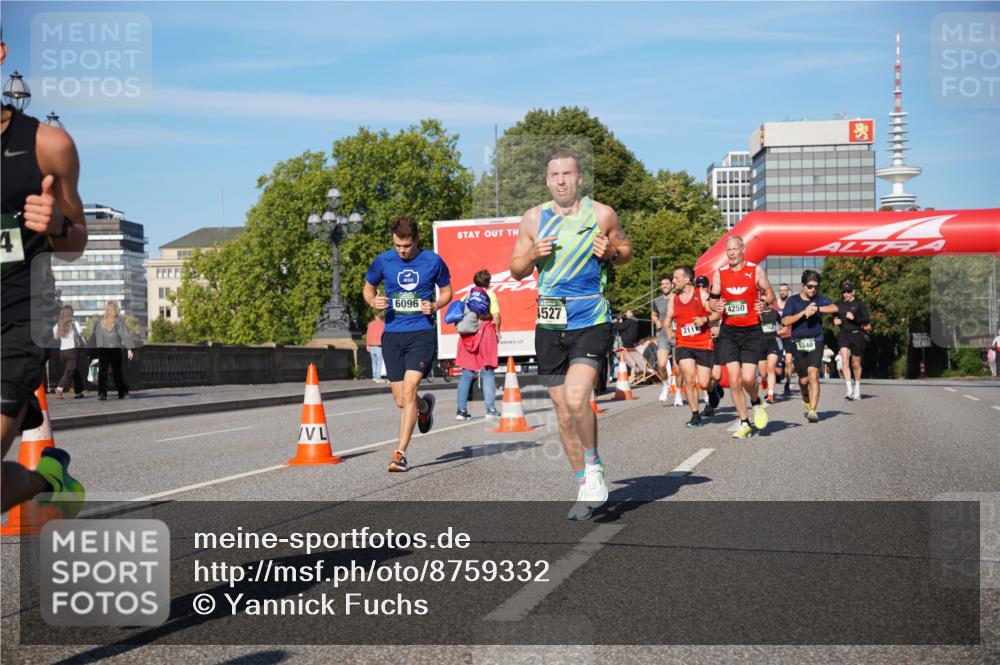 07.09.2025 - BARMER Alsterlauf Yannick Fuchs http://msf.ph/oto/8759332 07.09.2025 09:39:31 Laufen 4, 6096, 1527, 2117, 4250, 15340 meine-sportfotos.de