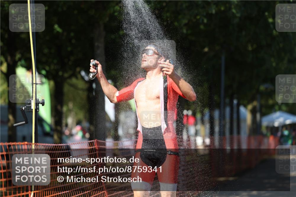 07.09.2025 - 19. Norderstedt Triathlon Michael Strokosch http://msf.ph/oto/8759341 07.09.2025 14:57:12 Laufen 974 meine-sportfotos.de