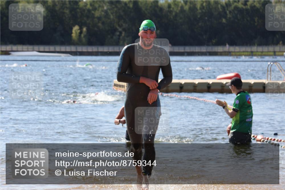 07.09.2025 - 19. Norderstedt Triathlon Luisa Fischer http://msf.ph/oto/8759344 07.09.2025 12:04:21 Schwimmen 732 meine-sportfotos.de