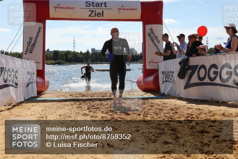 07.09.2025 - 19. Norderstedt Triathlon Luisa Fischer http://msf.ph/oto/8759352 07.09.2025 13:47:14 Schwimmen 395, 1408 meine-sportfotos.de
