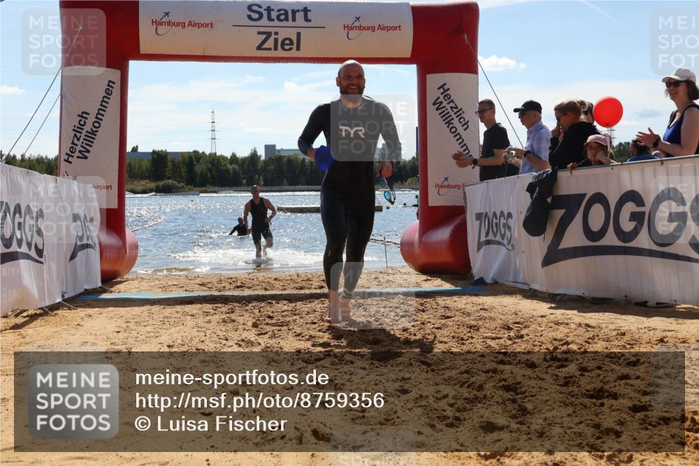 07.09.2025 - 19. Norderstedt Triathlon Luisa Fischer http://msf.ph/oto/8759356 07.09.2025 13:47:15 Schwimmen 395, 1408 meine-sportfotos.de