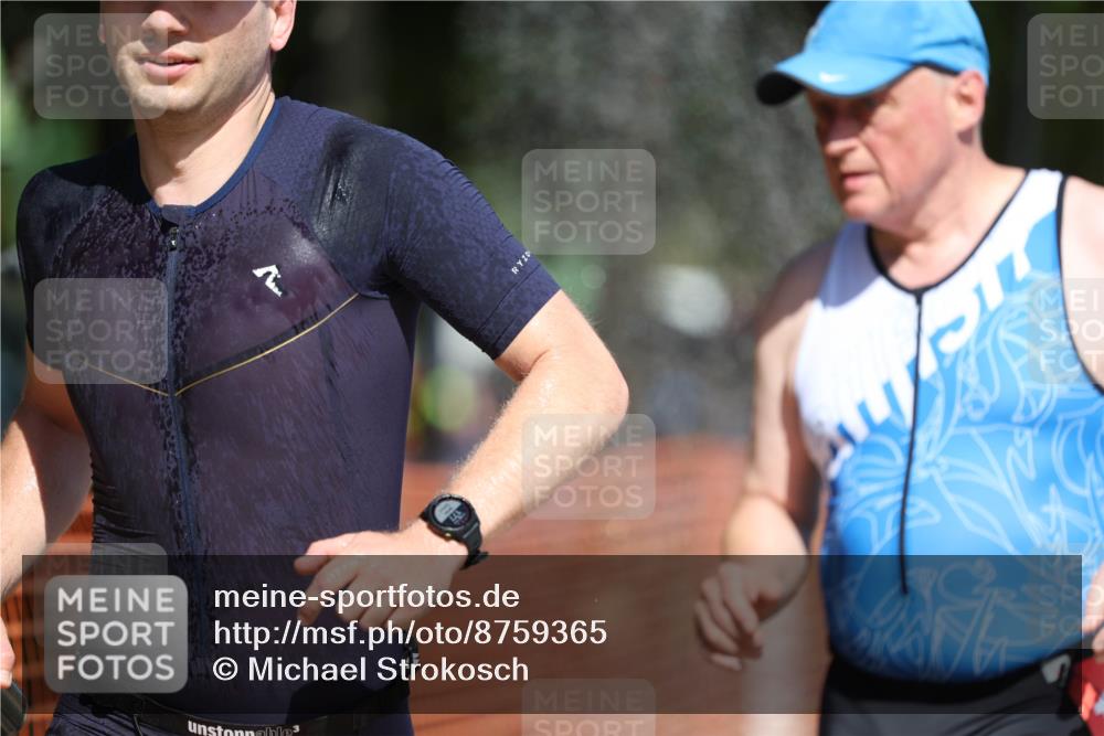 07.09.2025 - 19. Norderstedt Triathlon Michael Strokosch http://msf.ph/oto/8759365 07.09.2025 12:52:25 Laufen 700, 1371 meine-sportfotos.de
