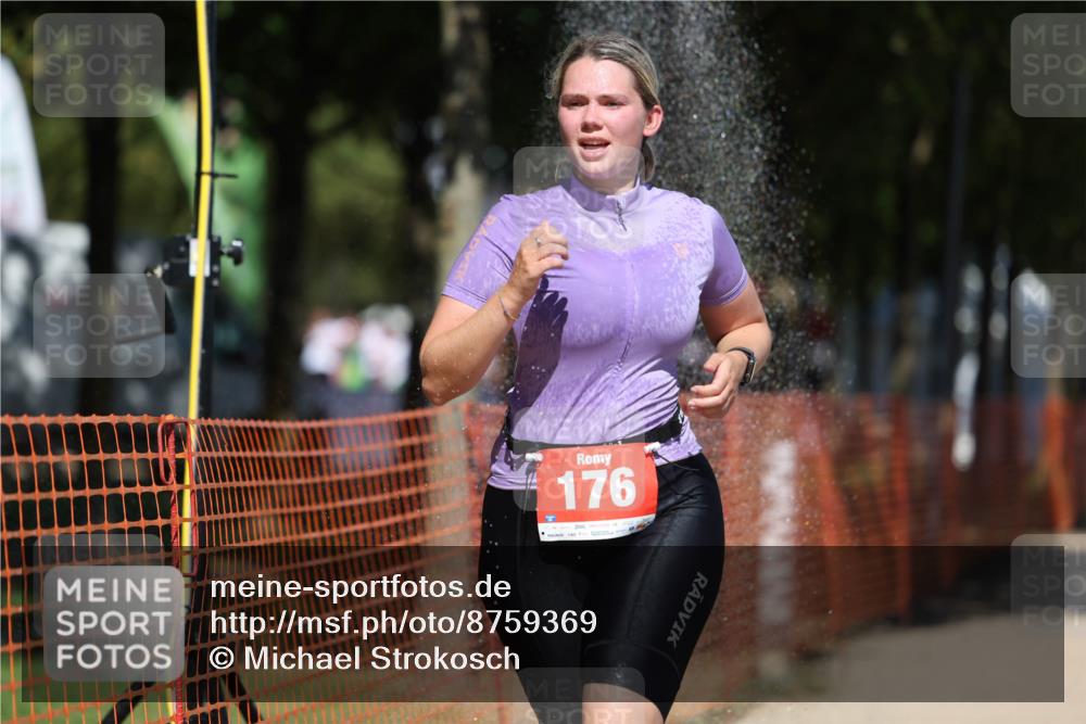 07.09.2025 - 19. Norderstedt Triathlon Michael Strokosch http://msf.ph/oto/8759369 07.09.2025 13:14:48 Laufen 176, 1382 meine-sportfotos.de