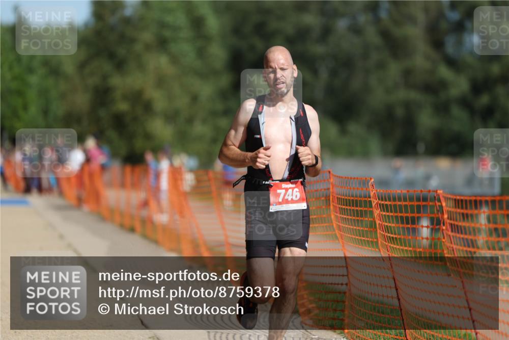 07.09.2025 - 19. Norderstedt Triathlon Michael Strokosch http://msf.ph/oto/8759378 07.09.2025 12:06:13 Laufen 746 meine-sportfotos.de