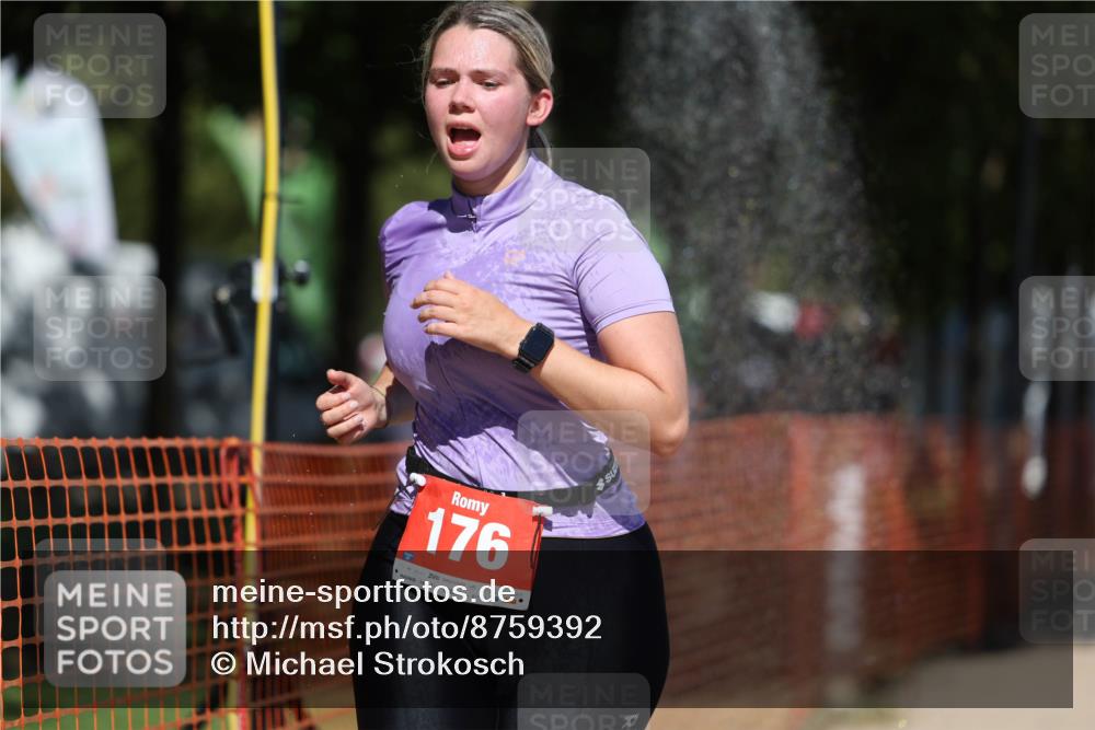 07.09.2025 - 19. Norderstedt Triathlon Michael Strokosch http://msf.ph/oto/8759392 07.09.2025 13:14:49 Laufen 176, 1382 meine-sportfotos.de
