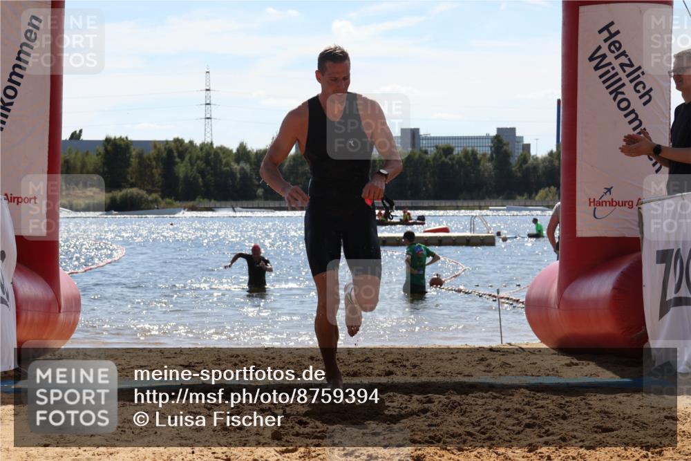 07.09.2025 - 19. Norderstedt Triathlon Luisa Fischer http://msf.ph/oto/8759394 07.09.2025 13:47:18 Schwimmen 1408 meine-sportfotos.de