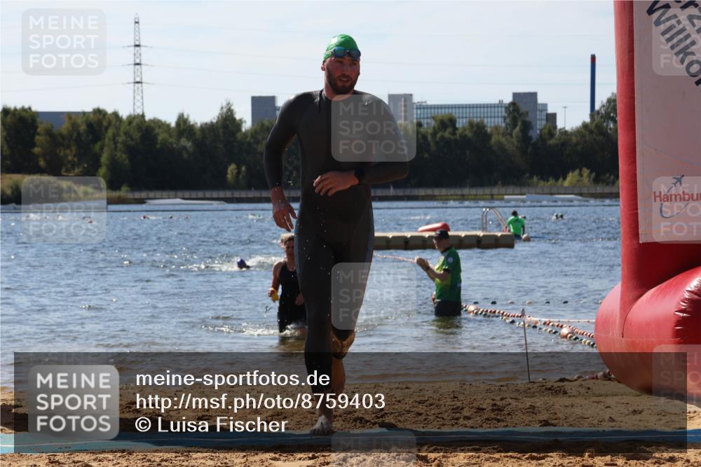 07.09.2025 - 19. Norderstedt Triathlon Luisa Fischer http://msf.ph/oto/8759403 07.09.2025 12:04:24 Schwimmen 732 meine-sportfotos.de
