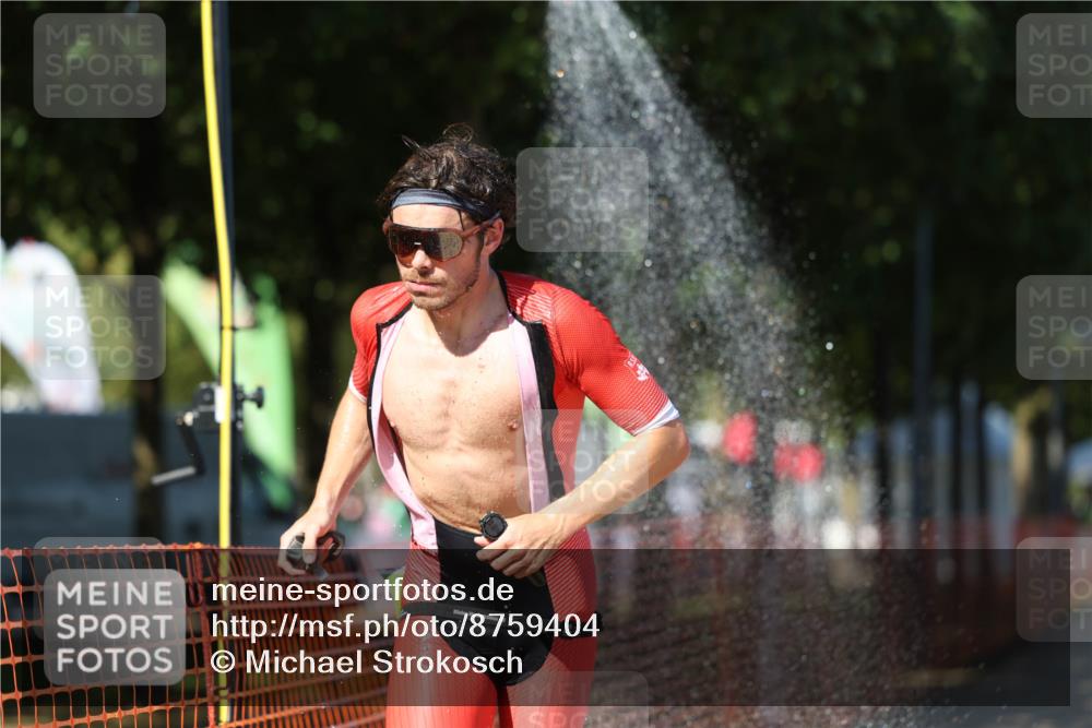 07.09.2025 - 19. Norderstedt Triathlon Michael Strokosch http://msf.ph/oto/8759404 07.09.2025 14:57:13 Laufen 974 meine-sportfotos.de