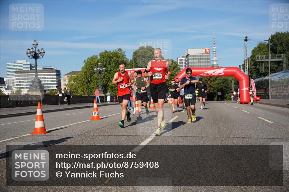07.09.2025 - BARMER Alsterlauf Yannick Fuchs http://msf.ph/oto/8759408 07.09.2025 09:39:33 Laufen 2117, 4250, 5340 meine-sportfotos.de