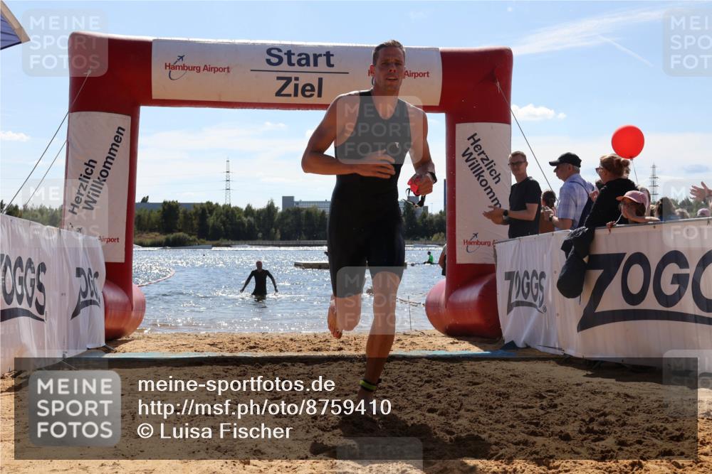 07.09.2025 - 19. Norderstedt Triathlon Luisa Fischer http://msf.ph/oto/8759410 07.09.2025 13:47:19 Schwimmen 1408 meine-sportfotos.de