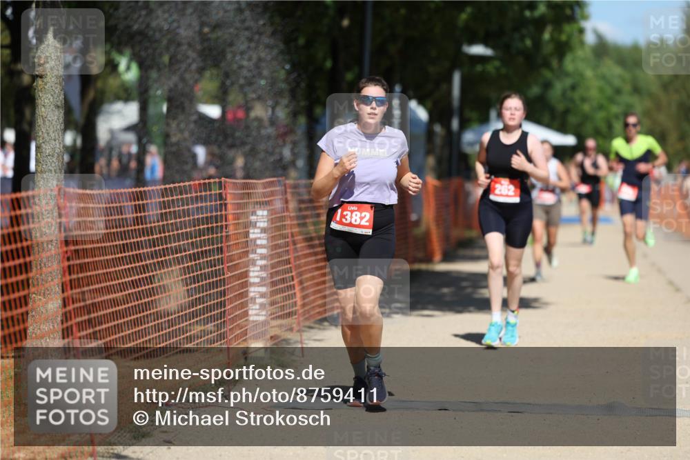 07.09.2025 - 19. Norderstedt Triathlon Michael Strokosch http://msf.ph/oto/8759411 07.09.2025 13:14:56 Laufen 262, 275, 1264, 1382 meine-sportfotos.de