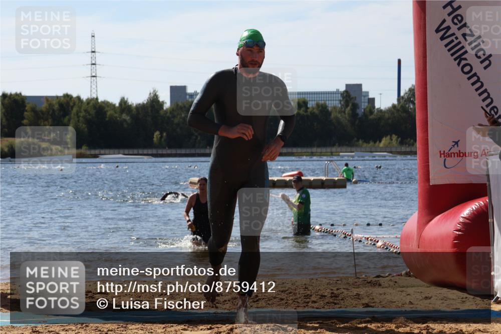 07.09.2025 - 19. Norderstedt Triathlon Luisa Fischer http://msf.ph/oto/8759412 07.09.2025 12:04:24 Schwimmen 732 meine-sportfotos.de