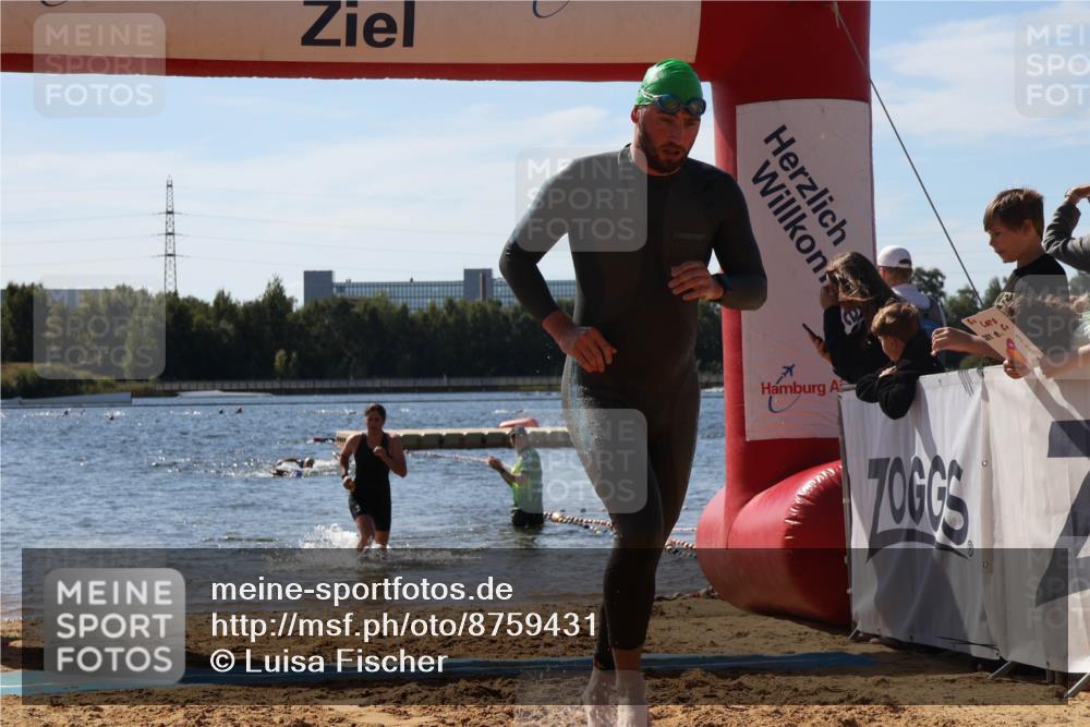 07.09.2025 - 19. Norderstedt Triathlon Luisa Fischer http://msf.ph/oto/8759431 07.09.2025 12:04:25 Schwimmen 224, 732 meine-sportfotos.de