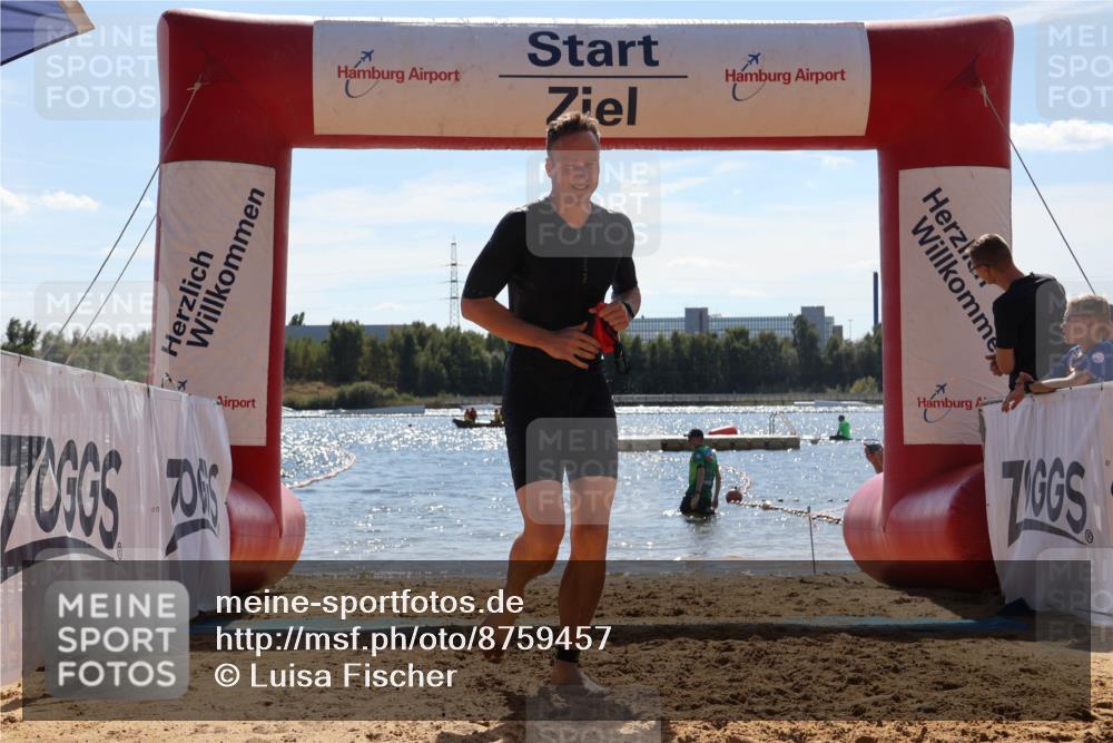 07.09.2025 - 19. Norderstedt Triathlon Luisa Fischer http://msf.ph/oto/8759457 07.09.2025 13:47:42 Schwimmen 427 meine-sportfotos.de