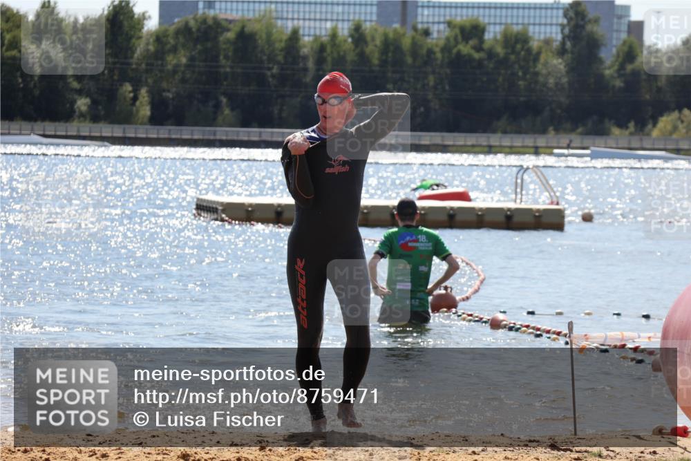 07.09.2025 - 19. Norderstedt Triathlon Luisa Fischer http://msf.ph/oto/8759471 07.09.2025 13:49:12 Schwimmen 967 meine-sportfotos.de