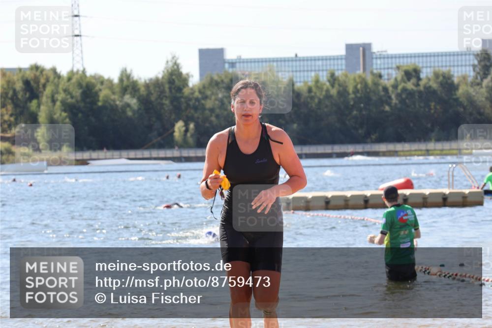 07.09.2025 - 19. Norderstedt Triathlon Luisa Fischer http://msf.ph/oto/8759473 07.09.2025 12:04:29 Schwimmen 224, 732 meine-sportfotos.de