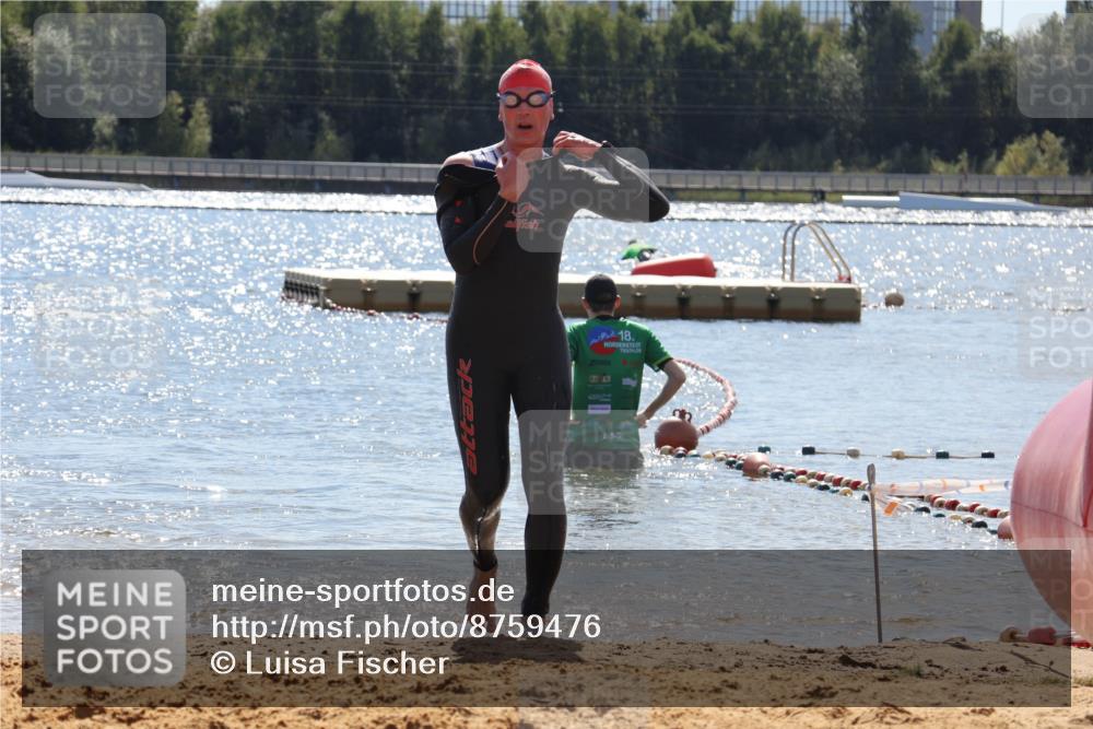 07.09.2025 - 19. Norderstedt Triathlon Luisa Fischer http://msf.ph/oto/8759476 07.09.2025 13:49:13 Schwimmen 967 meine-sportfotos.de