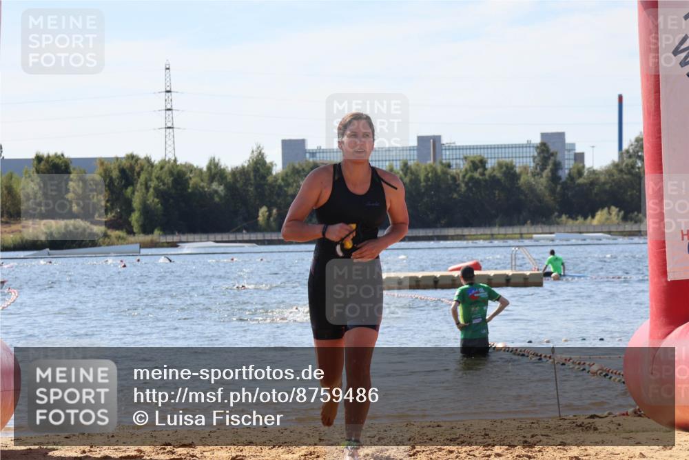 07.09.2025 - 19. Norderstedt Triathlon Luisa Fischer http://msf.ph/oto/8759486 07.09.2025 12:04:30 Schwimmen 224, 732 meine-sportfotos.de