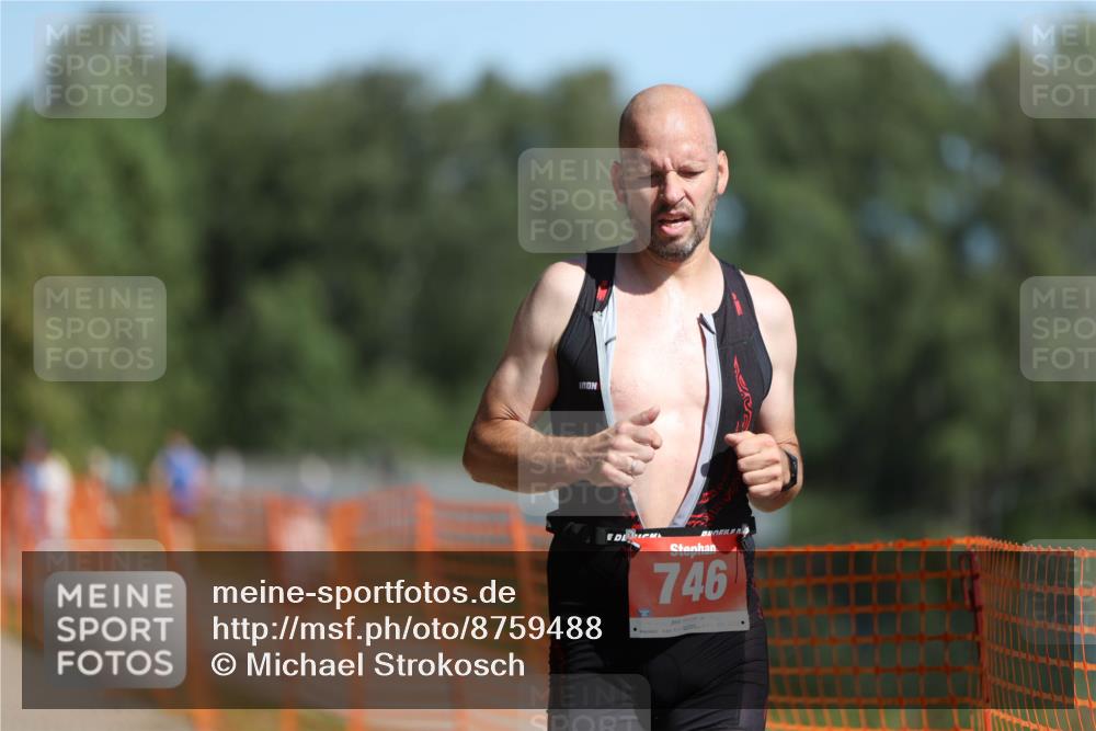 07.09.2025 - 19. Norderstedt Triathlon Michael Strokosch http://msf.ph/oto/8759488 07.09.2025 12:06:15 Laufen 746 meine-sportfotos.de