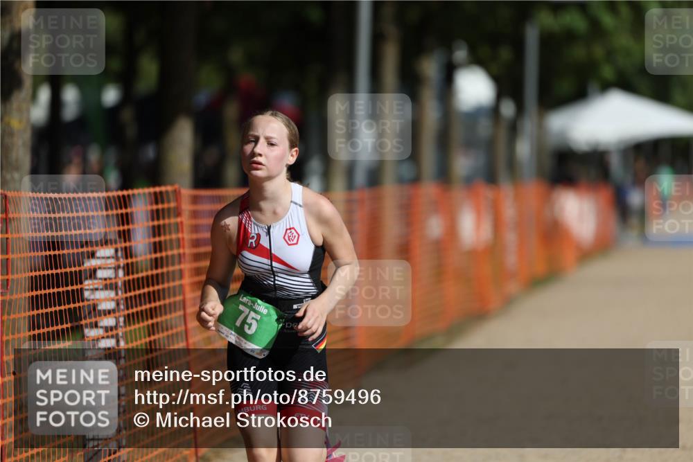 07.09.2025 - 19. Norderstedt Triathlon Michael Strokosch http://msf.ph/oto/8759496 07.09.2025 11:06:34 Laufen 67, 75, 133 meine-sportfotos.de