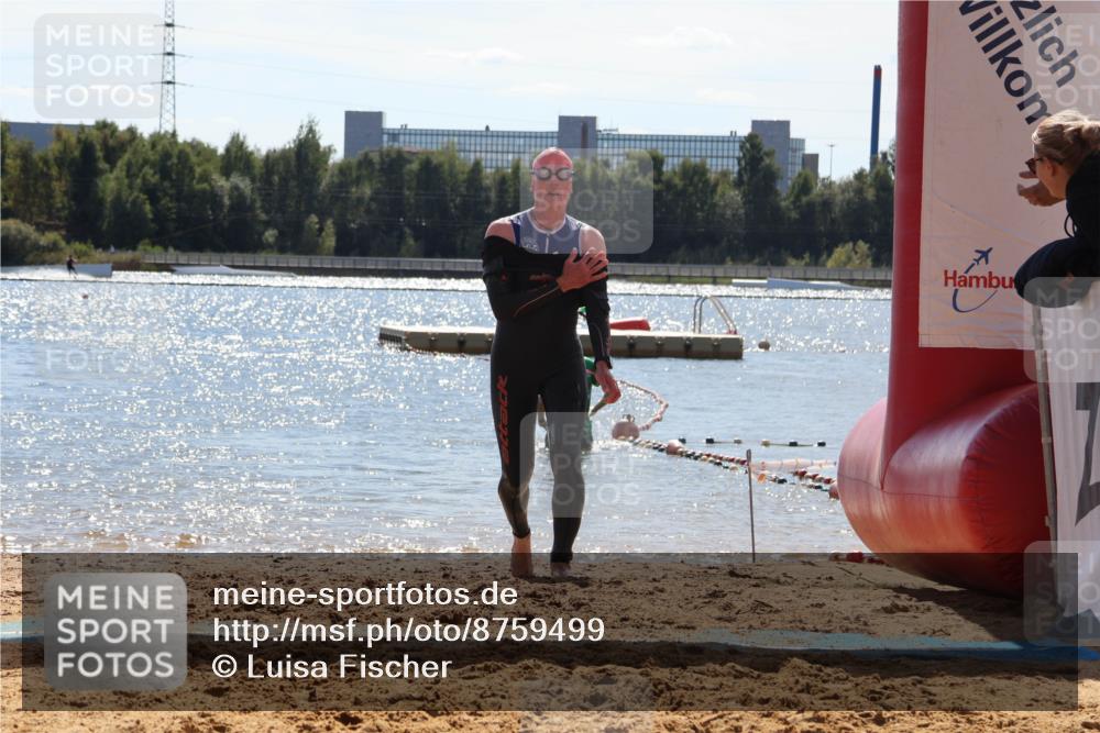07.09.2025 - 19. Norderstedt Triathlon Luisa Fischer http://msf.ph/oto/8759499 07.09.2025 13:49:14 Schwimmen 967 meine-sportfotos.de