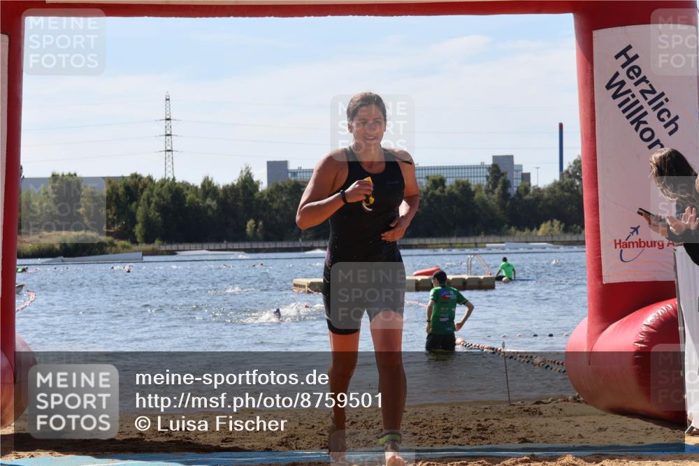 07.09.2025 - 19. Norderstedt Triathlon Luisa Fischer http://msf.ph/oto/8759501 07.09.2025 12:04:31 Schwimmen 224, 732 meine-sportfotos.de