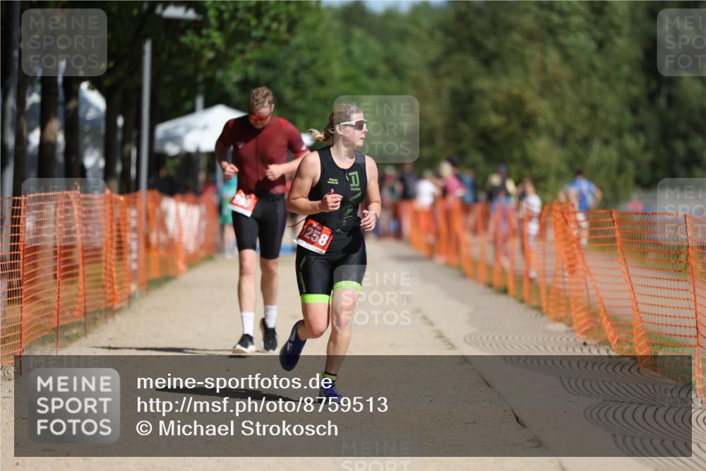 07.09.2025 - 19. Norderstedt Triathlon Michael Strokosch http://msf.ph/oto/8759513 07.09.2025 12:06:20 Laufen 280, 1258 meine-sportfotos.de