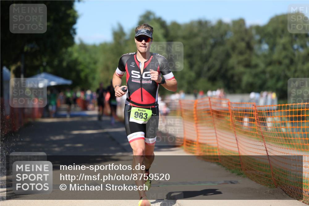 07.09.2025 - 19. Norderstedt Triathlon Michael Strokosch http://msf.ph/oto/8759520 07.09.2025 14:57:23 Laufen 983 meine-sportfotos.de