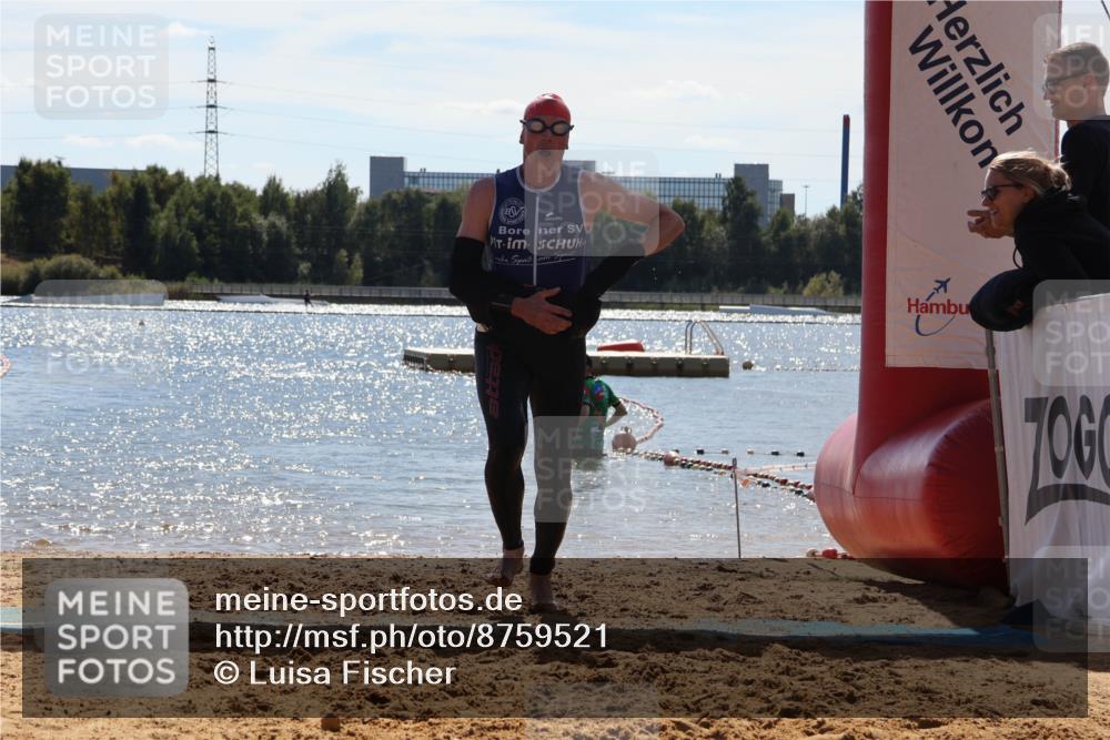 07.09.2025 - 19. Norderstedt Triathlon Luisa Fischer http://msf.ph/oto/8759521 07.09.2025 13:49:16 Schwimmen 967 meine-sportfotos.de