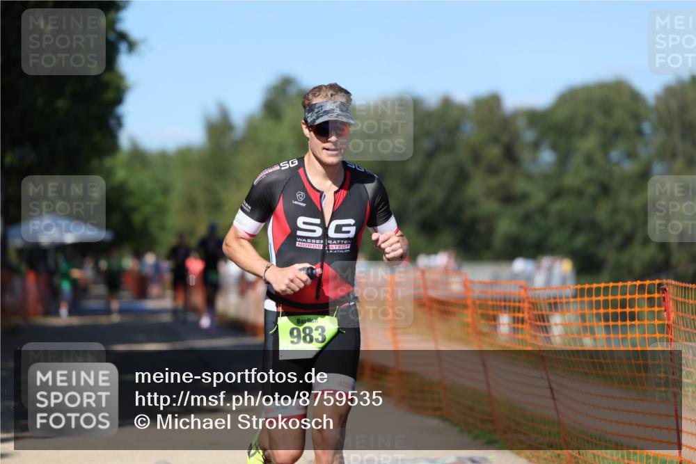 07.09.2025 - 19. Norderstedt Triathlon Michael Strokosch http://msf.ph/oto/8759535 07.09.2025 14:57:23 Laufen 983 meine-sportfotos.de
