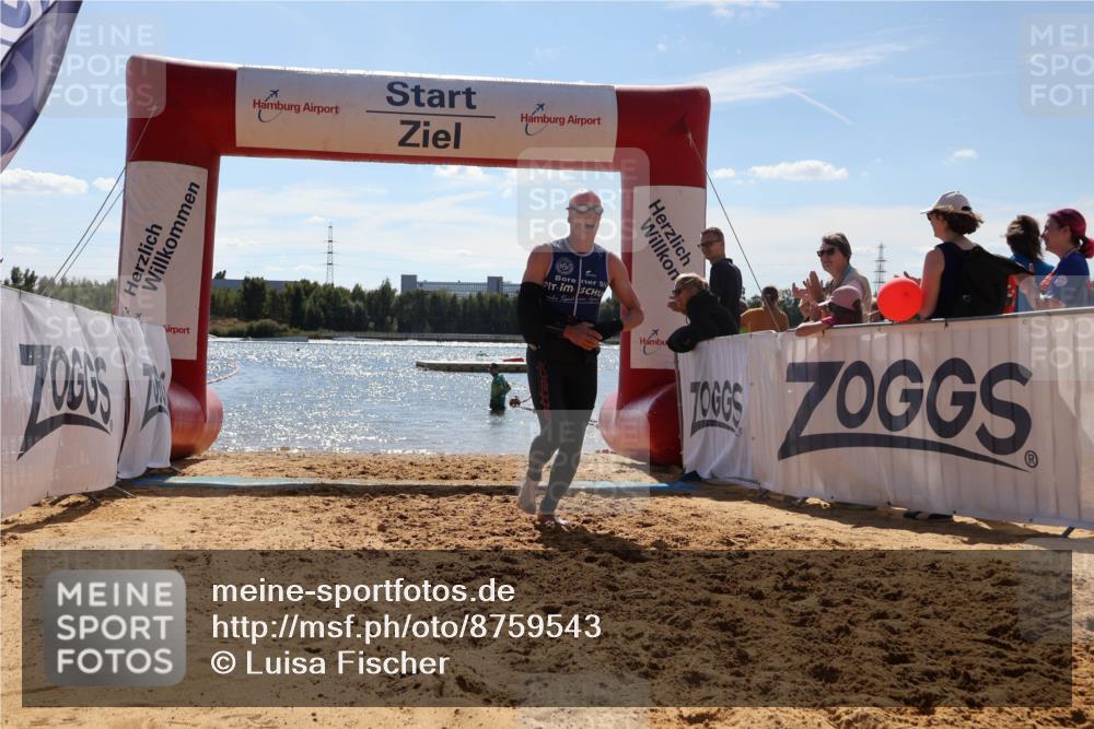 07.09.2025 - 19. Norderstedt Triathlon Luisa Fischer http://msf.ph/oto/8759543 07.09.2025 13:49:17 Schwimmen 967 meine-sportfotos.de