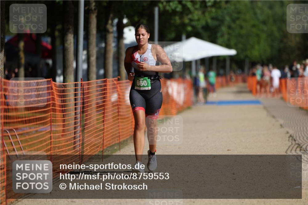 07.09.2025 - 19. Norderstedt Triathlon Michael Strokosch http://msf.ph/oto/8759553 07.09.2025 11:07:12 Laufen 660 meine-sportfotos.de