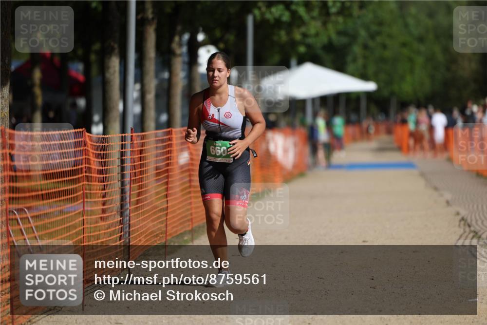 07.09.2025 - 19. Norderstedt Triathlon Michael Strokosch http://msf.ph/oto/8759561 07.09.2025 11:07:12 Laufen 660 meine-sportfotos.de