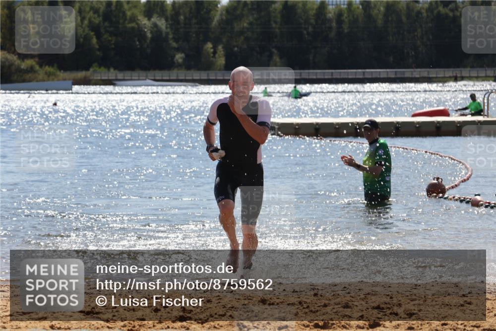 07.09.2025 - 19. Norderstedt Triathlon Luisa Fischer http://msf.ph/oto/8759562 07.09.2025 13:50:07 Schwimmen 420 meine-sportfotos.de