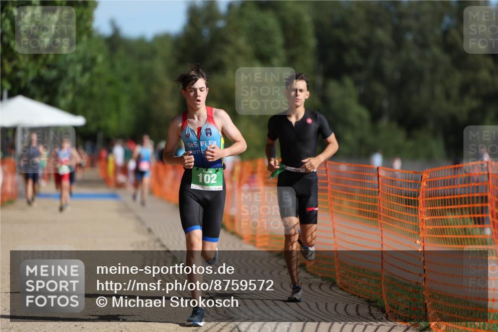 07.09.2025 - 19. Norderstedt Triathlon Michael Strokosch http://msf.ph/oto/8759572 07.09.2025 10:44:48 Laufen 102, 651 meine-sportfotos.de